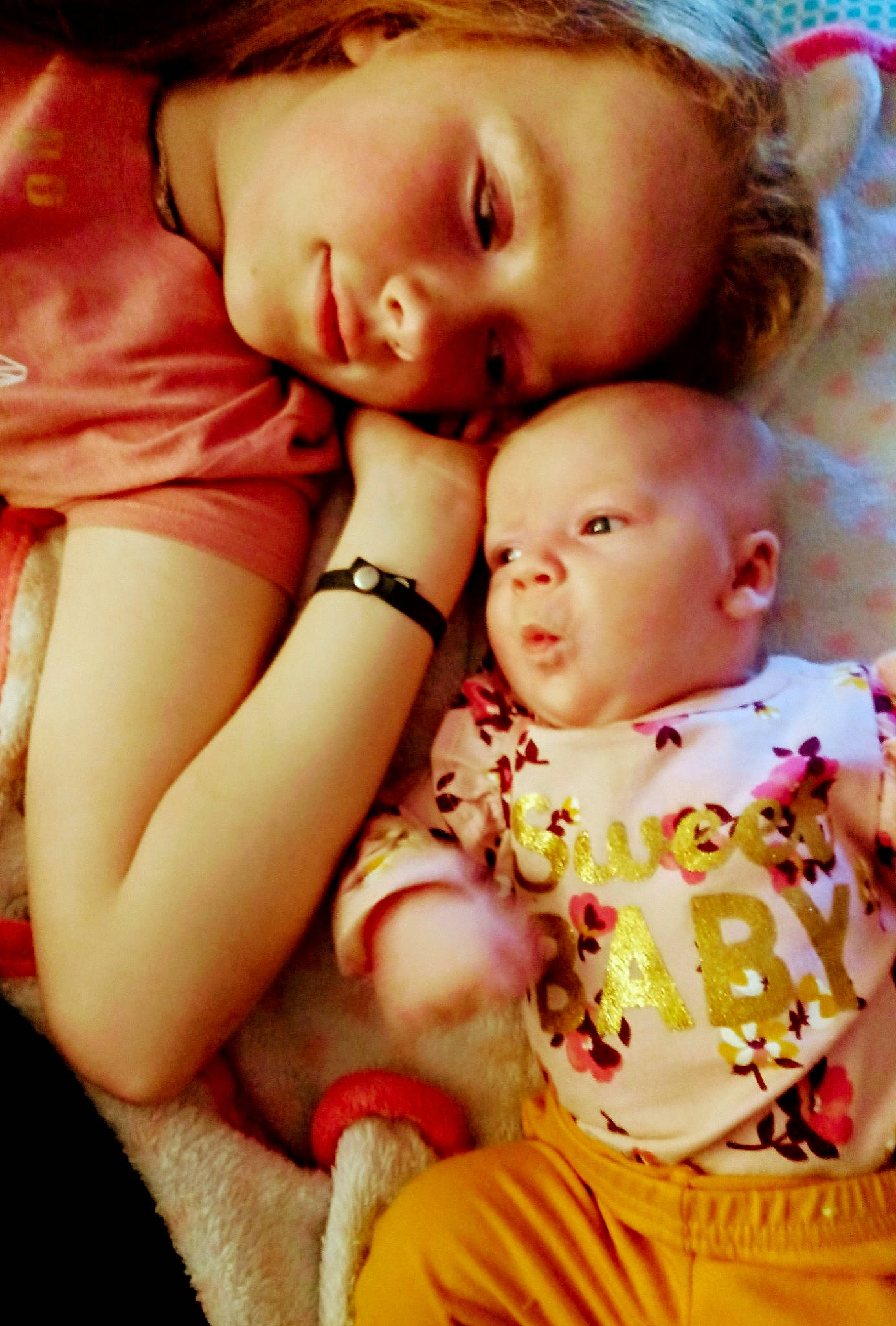 Abigail is registered to the contest to win money with this photo: baby, baby_toddler_clothing, cheek, comfort, eye, eyelash, facial_expression, finger, gesture, hairstyle, hand, happy, lip, mouth, nose, organ, people, people_in_nature, person, photograph