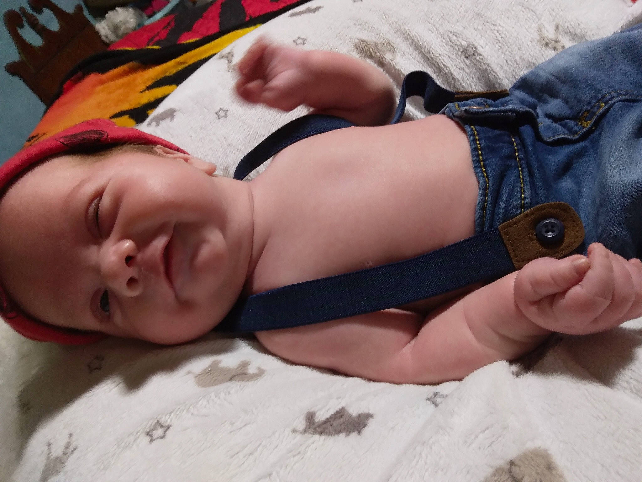 Marcus joined the competition — help win amazing prizes! abdomen, barechested, chest, child, comfort, elbow, eyewear, finger, gesture, human_leg, joint, knee, linens, pattern, person, skin, sunglasses, thigh, trunk, wood