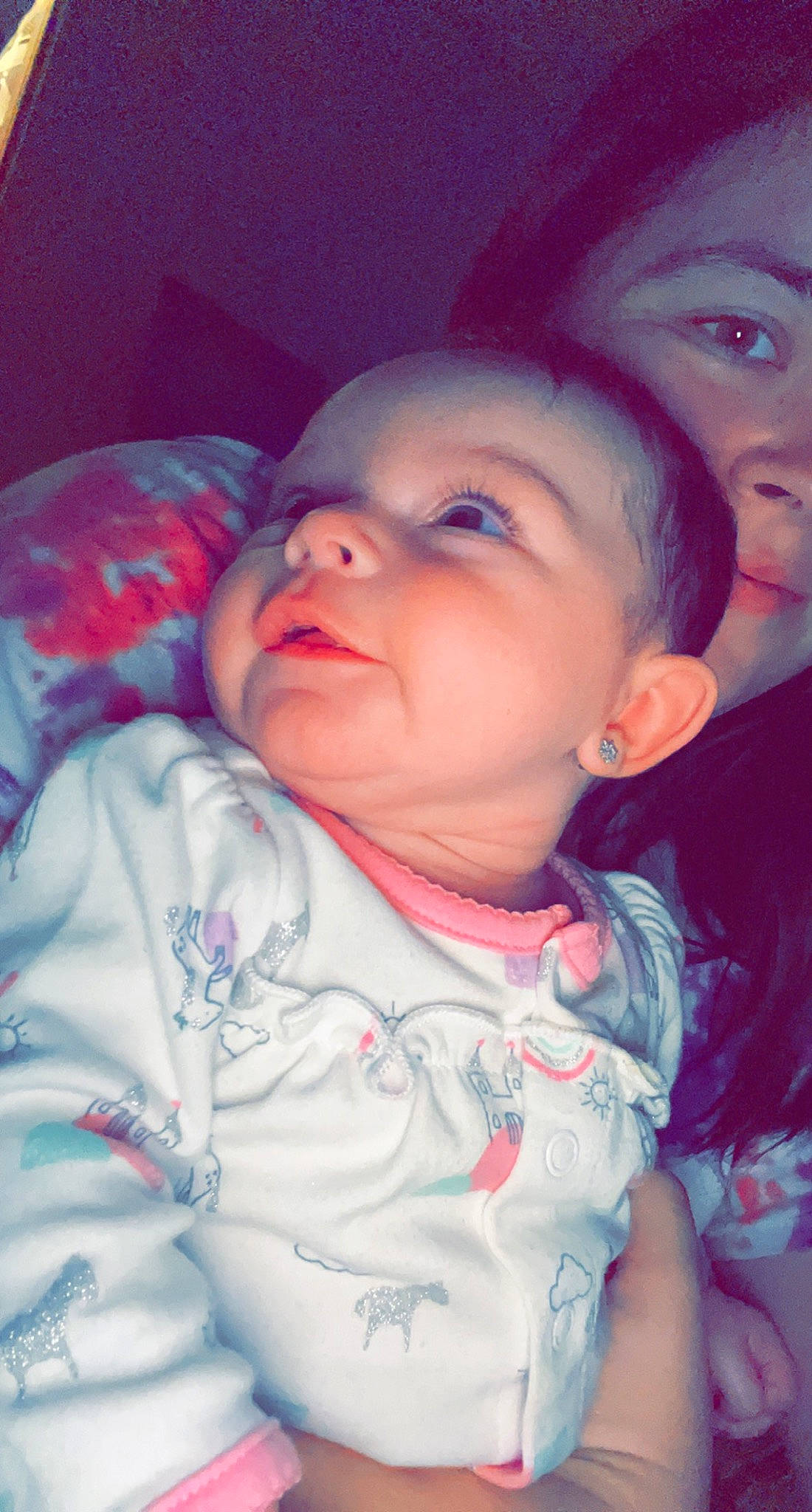 Remi is registered to the contest to win money with this photo: cheek, chin, ear, eye, eyebrow, face, facial_expression, forehead, hairstyle, head, human, human_body, iris, jaw, lip, mouth, nose, person, purple, skin