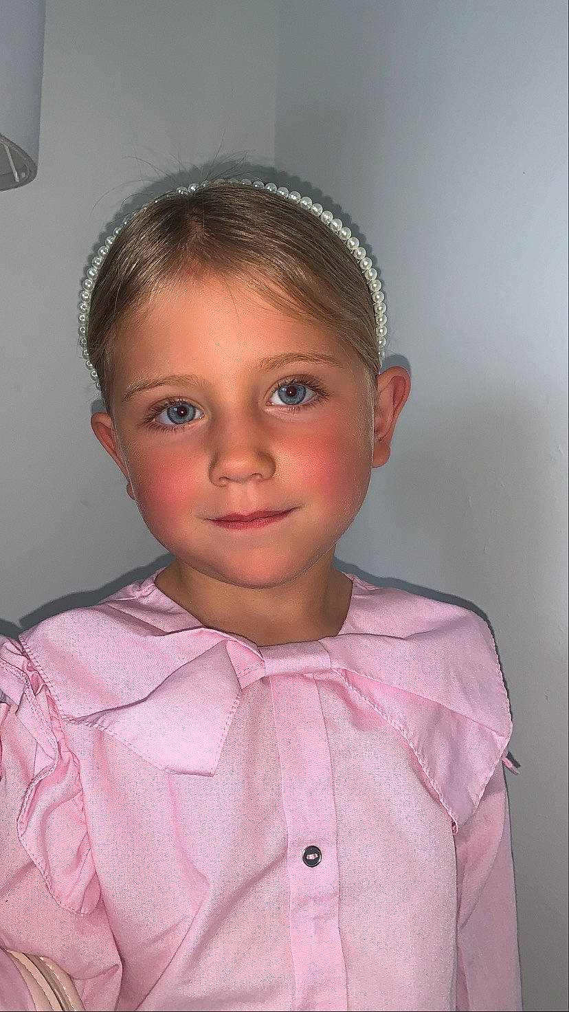 Saskia joined the competition — help win amazing prizes! cheek, chin, eye, eyebrow, eyelash, face, flash_photography, forehead, hair, head, human_body, iris, joy, lip, neck, nose, person, pink, shoulder, skin