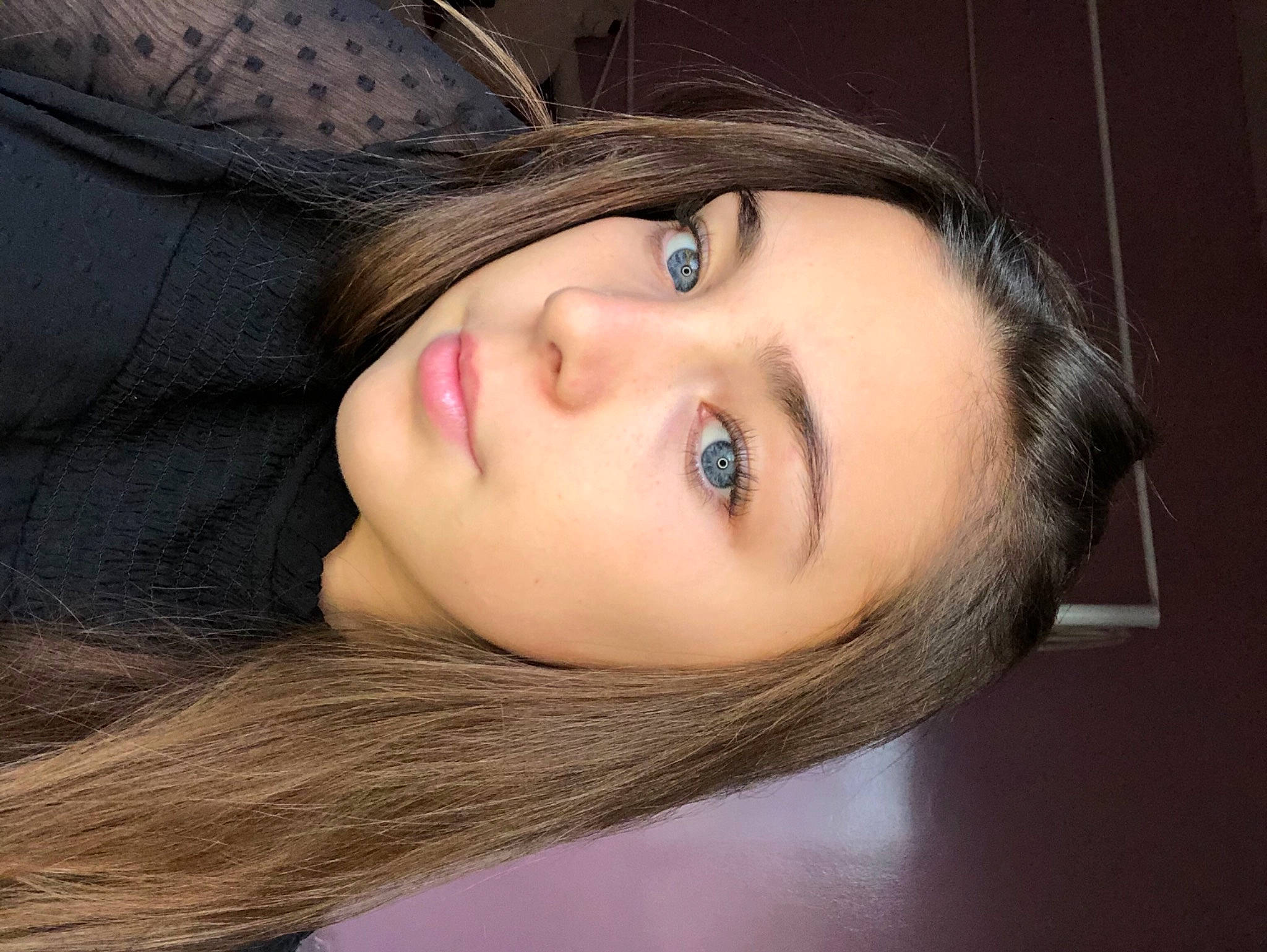 Ninon participe au concours pour gagner de l'argent avec cette photo : beauty, black_hair, brown, cheek, chin, cool, eyebrow, eyelash, flash_photography, hairstyle, iris, jaw, lip, long_hair, nose, organ, person, photography, selfie, skin