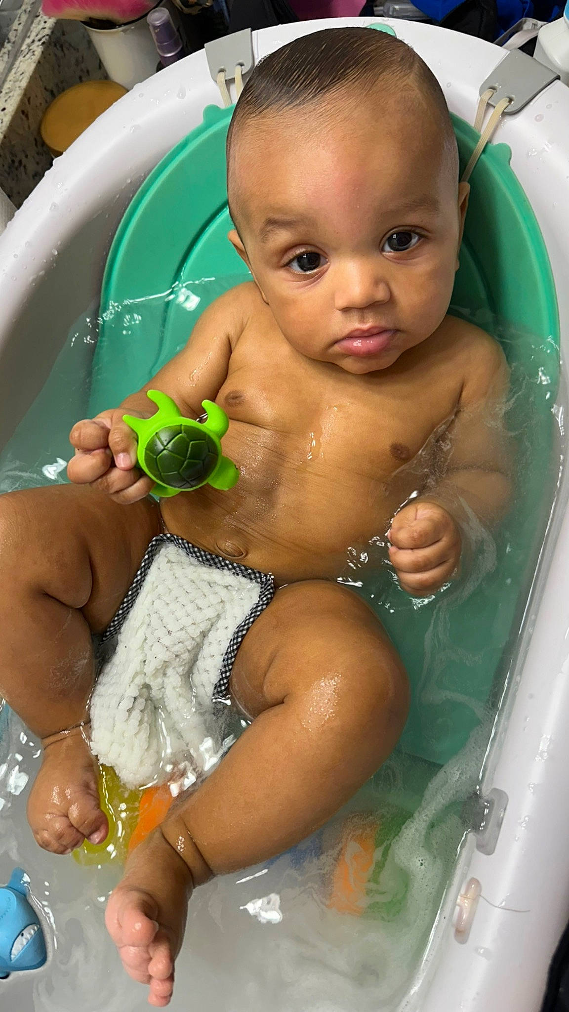 London joined the competition — help win amazing prizes! baby, baby_bathing, bathing, cheek, chest, eyebrow, finger, green, hairstyle, iris, mouth, muscle, nose, organ, person, skin, thigh, thumb, toddler, trunk
