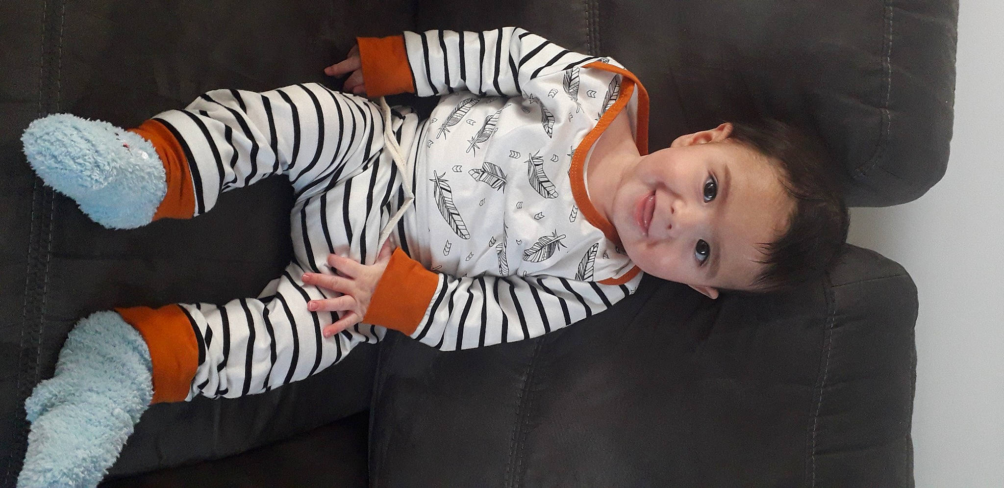 Natéo a rejoint le concours — aidez-le/la à gagner de superbes lots ! arm, baby, baby_products, baby_toddler_clothing, child, elbow, event, eye, flash_photography, fun, happy, hat, headgear, joy, pattern, person, portrait_photography, sitting, sleeve, smile