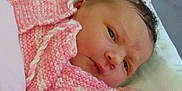 Mylana participe au concours pour gagner de l'argent avec cette photo :