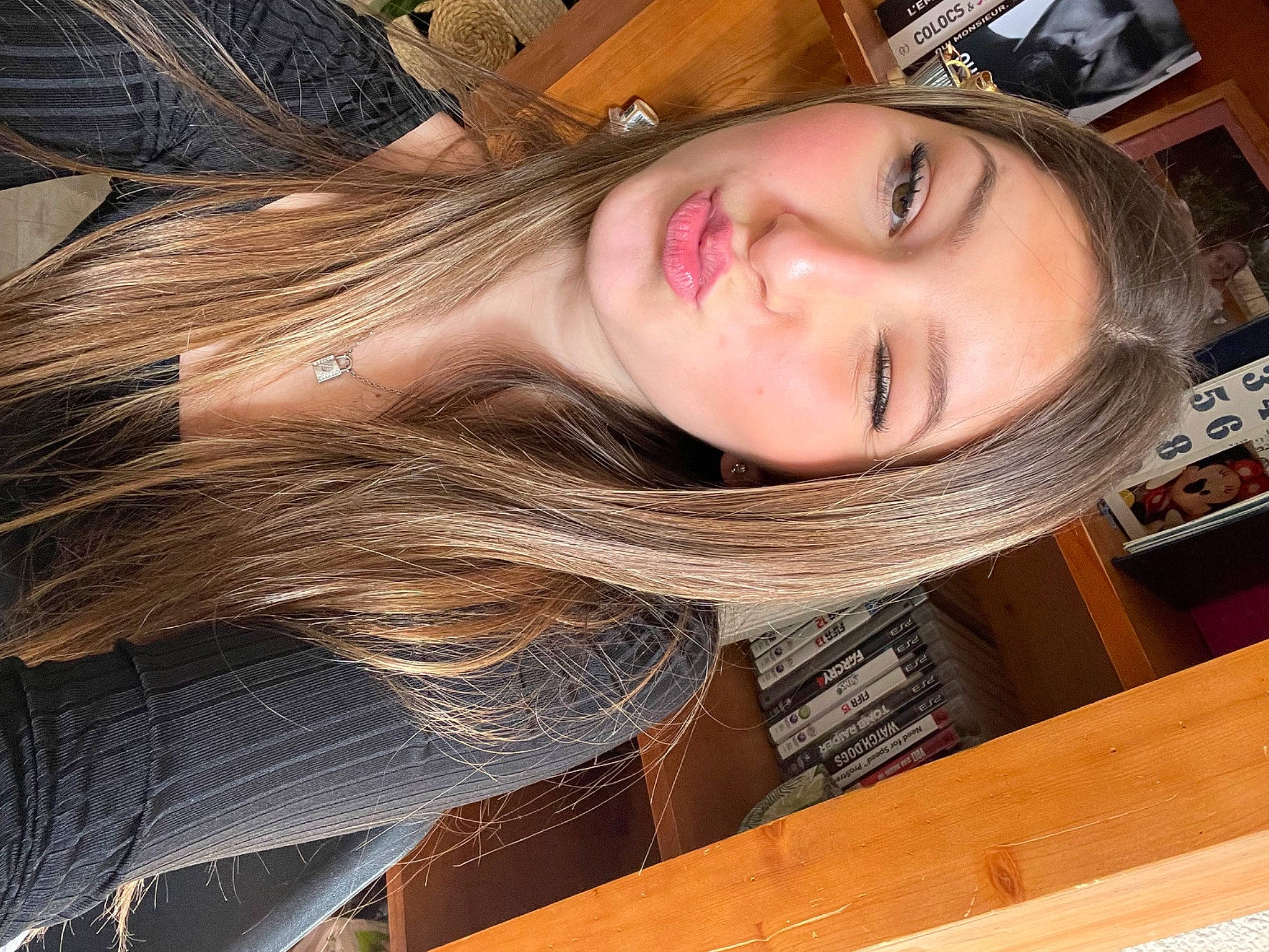 Laura participe au concours pour gagner de l'argent avec cette photo : black_hair, cheek, chin, cool, eye, eyebrow, eyelash, facial_expression, flash_photography, fun, iris, jaw, layered_hair, lip, mouth, neck, nose, organ, person, skin