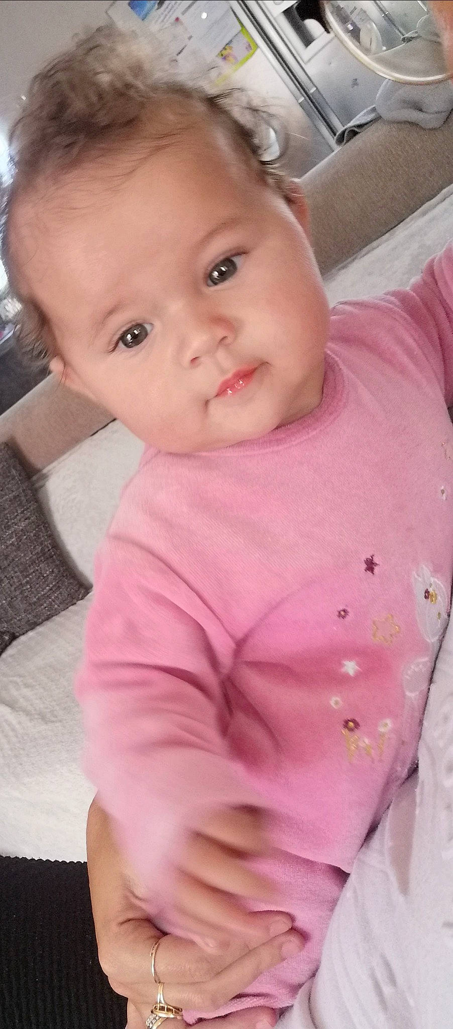 Gianna a rejoint le concours — aidez-le/la à gagner de superbes lots ! arm, baby, baby_products, beauty, cheek, child, chin, eye, eyebrow, face, forehead, head, lip, mouth, neck, nose, person, pink, skin, smile