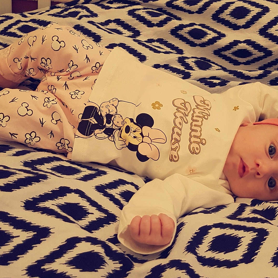 Lola a rejoint le concours — aidez-le/la à gagner de superbes lots ! art, bedtime, child, girl, infant, material, product, skin, toddler