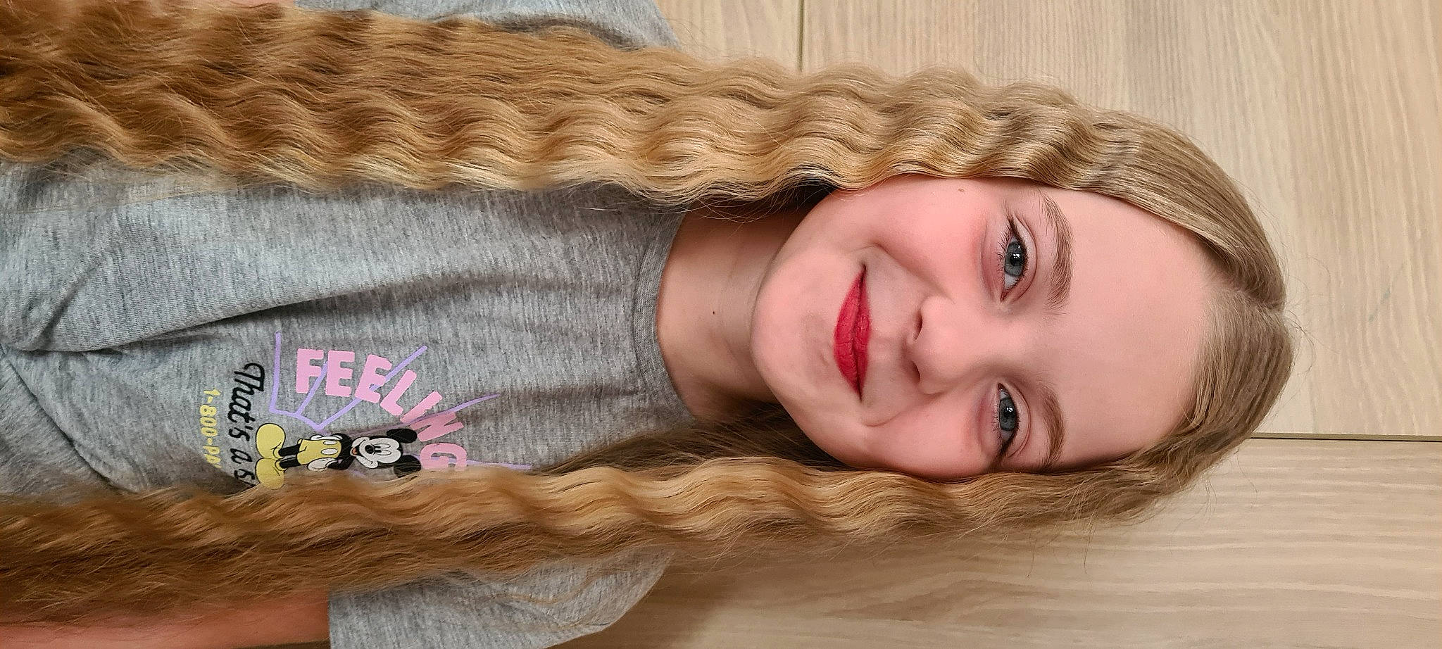 Eléana a rejoint le concours — aidez-le/la à gagner de superbes lots ! cheek, chin, eye, eyebrow, eyelash, face, fashion, flash_photography, human, joy, lip, mammal, mouth, neck, nose, organ, person, shoulder, skin, smile