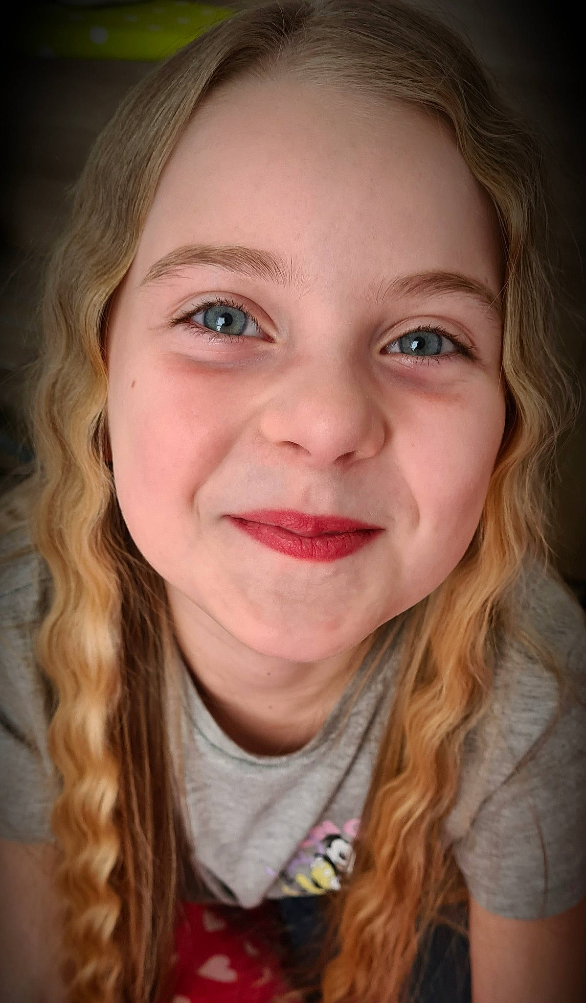 Eléana participe au concours pour gagner de l'argent avec cette photo : cheek, chin, ear, eye, eyebrow, eyelash, face, facial_expression, flash_photography, forehead, head, jaw, joy, lip, mouth, neck, nose, organ, person, skin