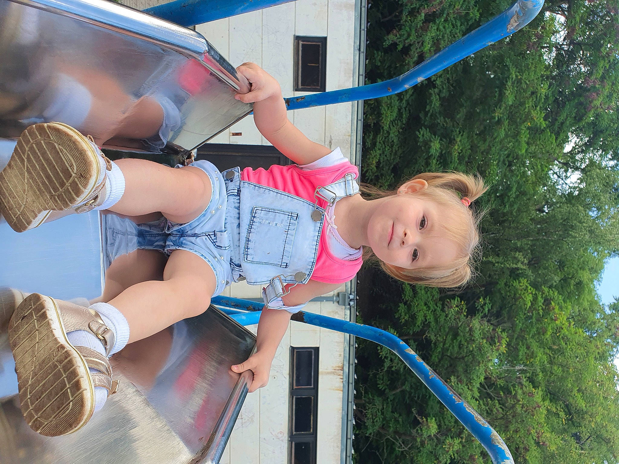 Sofia a rejoint le concours — aidez-le/la à gagner de superbes lots ! baby_toddler_clothing, joy, person, play, summer