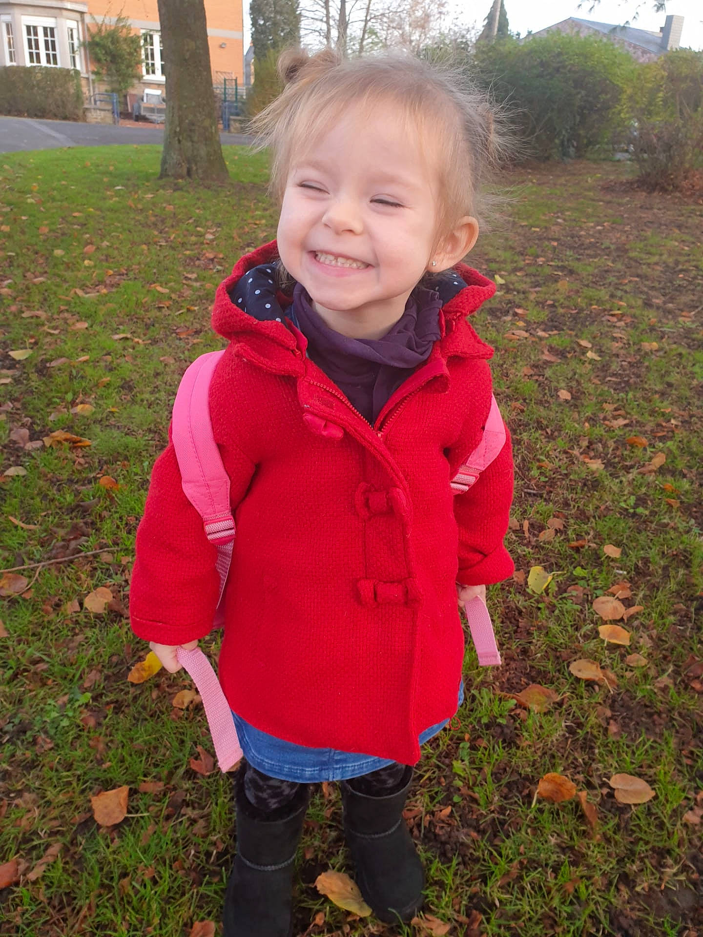 Sofia a rejoint le concours — aidez-le/la à gagner de superbes lots ! autumn, baby_toddler_clothing, boot, child, hood, jacket, joy, laugh, mouth, outerwear, person, sleeve, toddler, tongue, tooth, winter