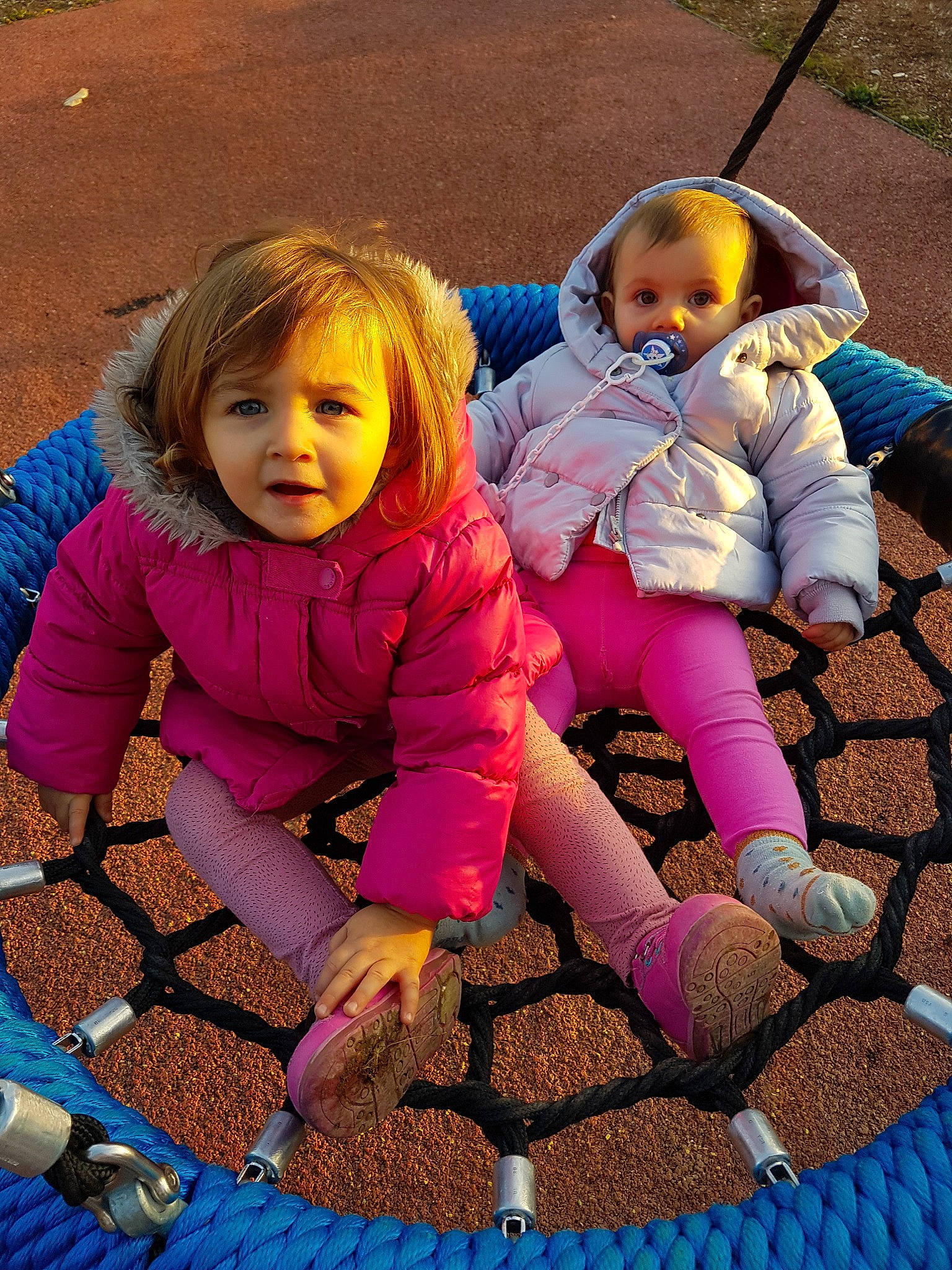 Maëva a rejoint le concours — aidez-le/la à gagner de superbes lots ! child, fun, girl, infant, person, play, playground, product, purple, recreation, skin, smile, toddler, toy, vacation