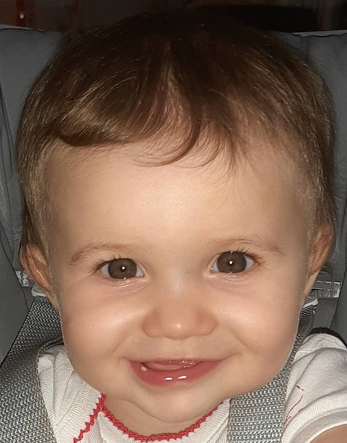 Lyhanna participe au concours pour gagner de l'argent avec cette photo : cheek, child, chin, close_up, eye, eyebrow, face, facial_expression, forehead, hair, hairstyle, head, iris, joy, lip, mouth, nose, organ, person, skin