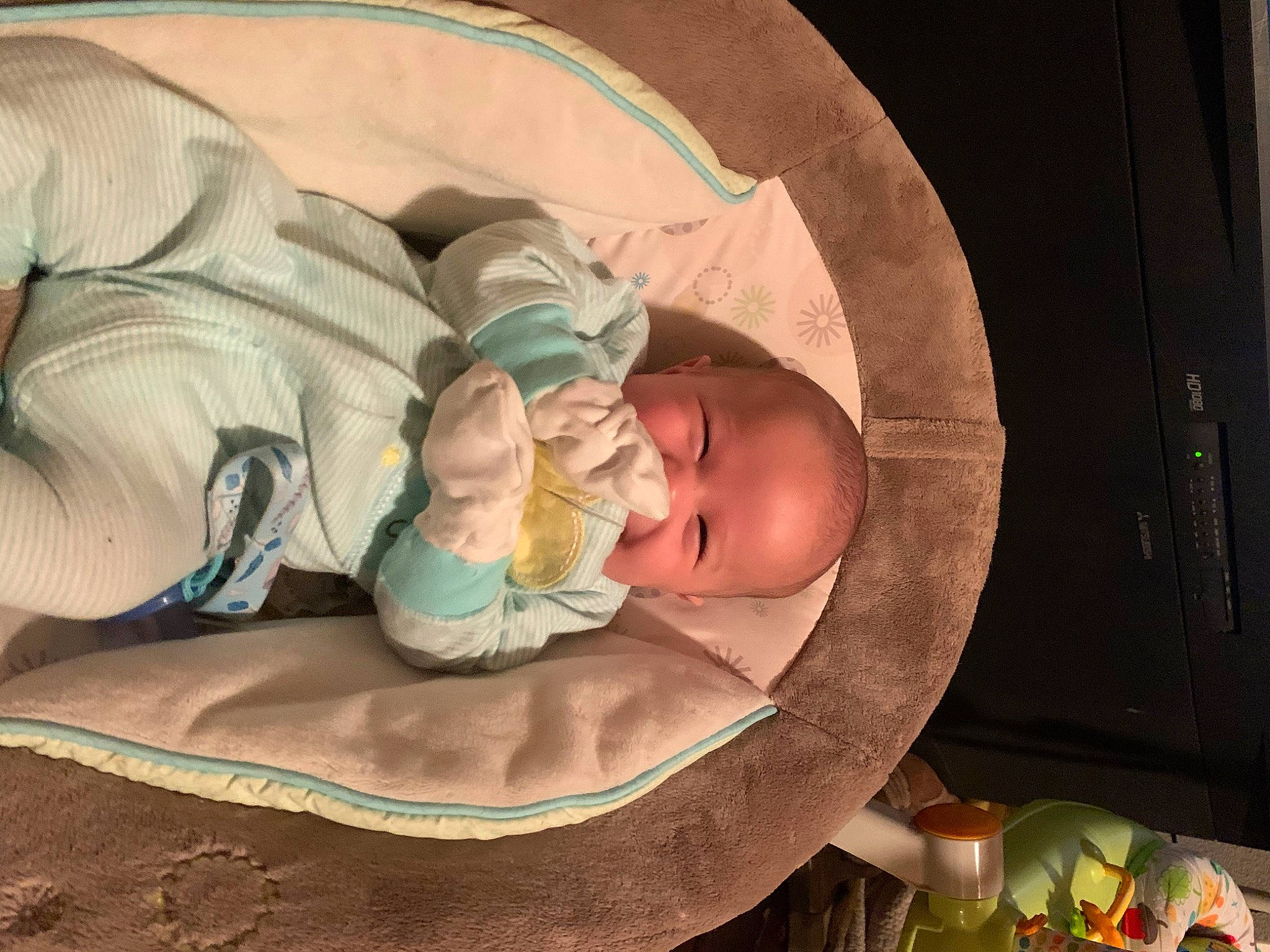 Dexter is registered to the contest to win money with this photo: baby, baby_products, baby_sleeping, birth, child, infant_bed, nap, person, product, sleep, toddler