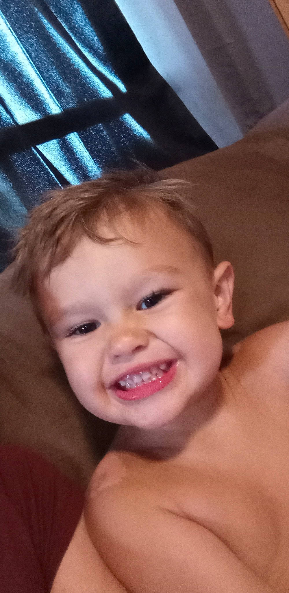 Brax is registered to the contest to win money with this photo: cheek, chin, ear, eye, eyebrow, eyelash, face, facial_expression, forehead, hair, human_body, jaw, joy, lip, mouth, muscle, neck, nose, person, skin