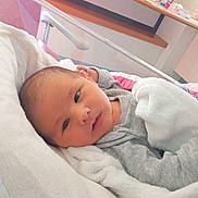 Lissandro participe au concours pour gagner de l'argent avec cette photo : baby, bassinet, bed, blanket, child, clothing, cute, cute_baby, healthcare, hospital, indoor, infant, newborn, peaceful, person, portrait, resting, sleeping, sleepwear, soft