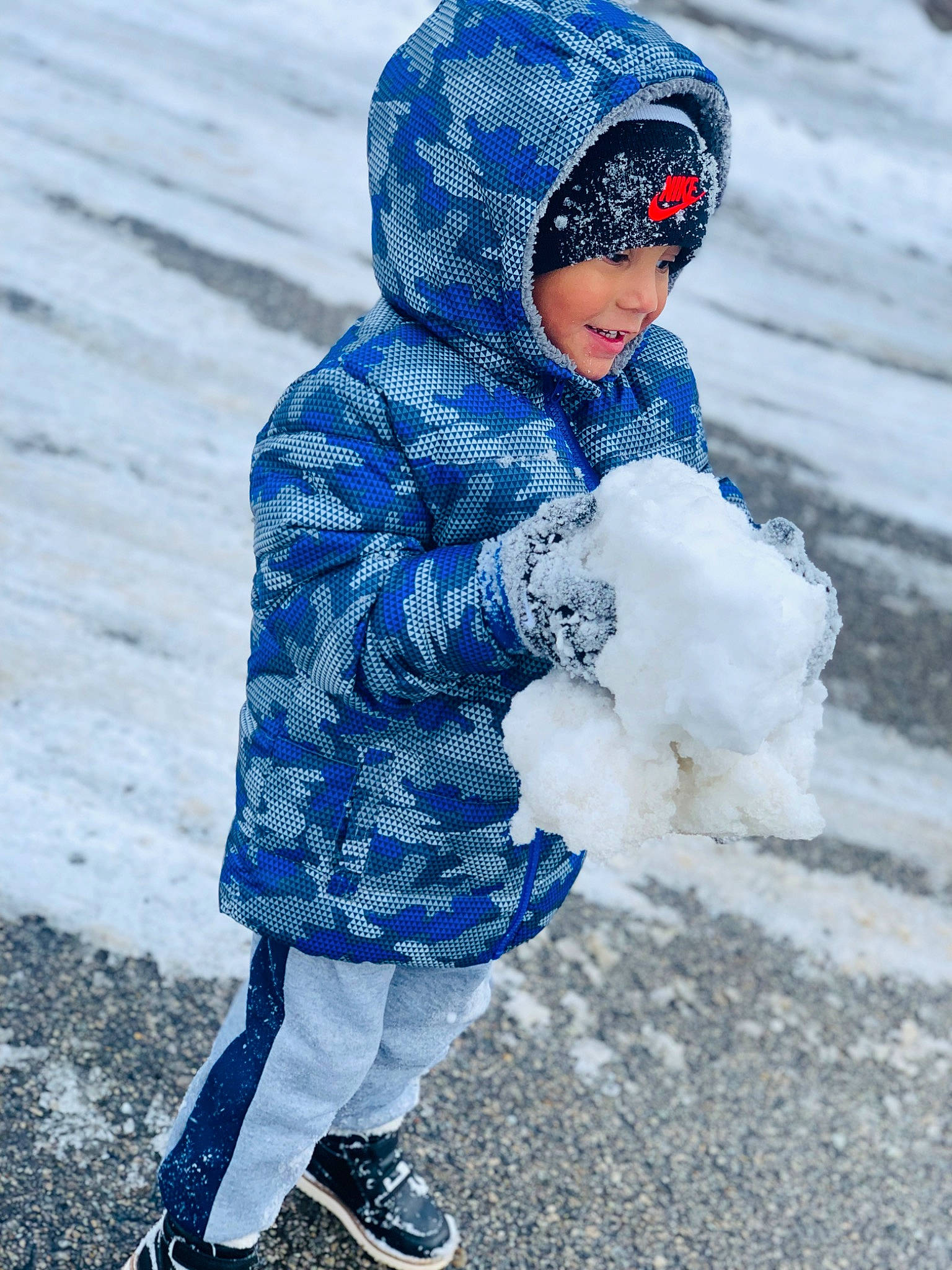 Kingston joined the competition — help win amazing prizes! beanie, cap, denim, electric_blue, fashion_accessory, freezing, fun, glove, headwear, hood, ice_cap, jacket, knit_cap, leisure, person, playing_in_the_snow, recreation, sleeve, snow, street_fashion