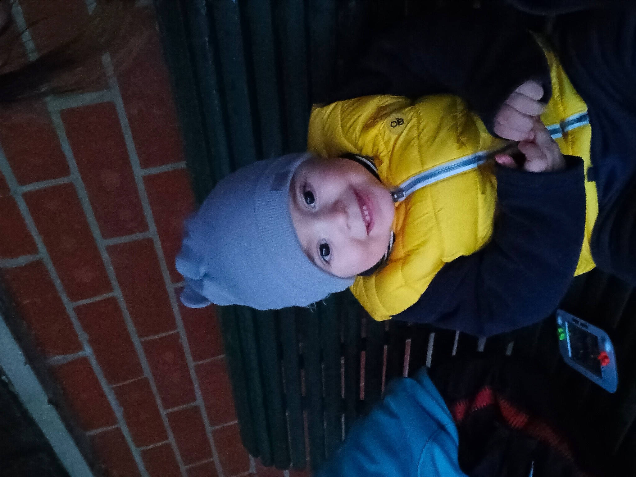 Eden a rejoint le concours — aidez-le/la à gagner de superbes lots ! baby, baby_products, baby_safety, baby_toddler_clothing, cheek, child, comfort, fun, headwear, joy, person, sitting, toddler, windbreaker, wood