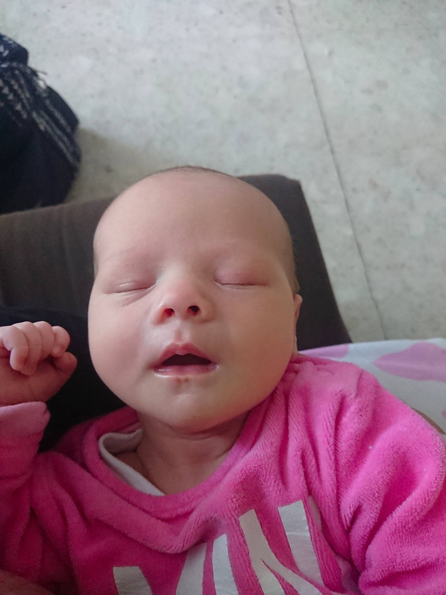 Mélyne a rejoint le concours — aidez-le/la à gagner de superbes lots ! baby, cheek, child, chin, face, forehead, head, lip, mouth, nose, person, pink, skin, toddler