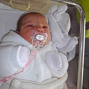 Eva a rejoint le concours — aidez-le/la à gagner de superbes lots !