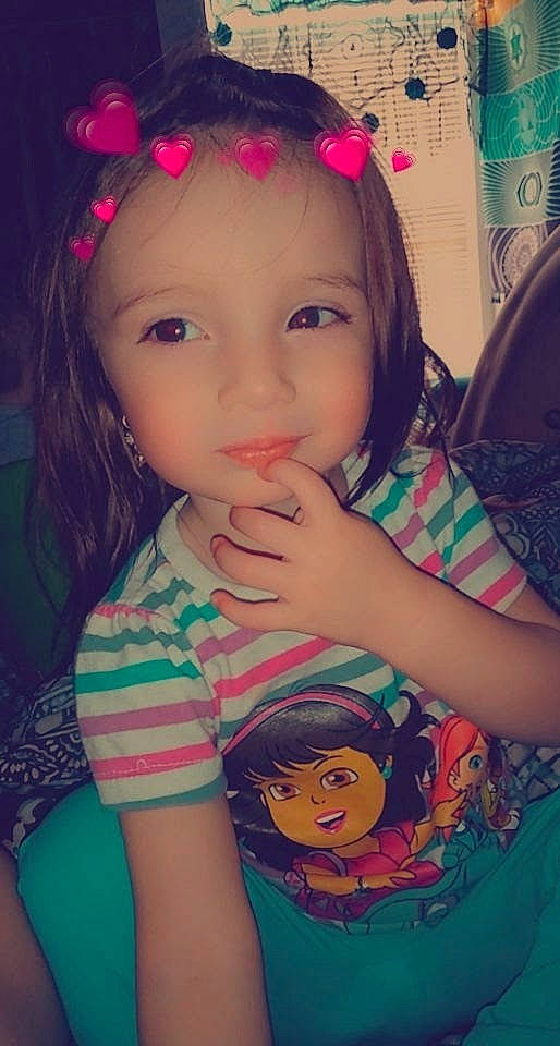 Kalicia is registered to the contest to win money with this photo: arm, cheek, eye, eyelash, facial_expression, green, hair, hairstyle, hand, happy, head, human, iris, lip, mouth, organ, person, plant, purple, shoulder