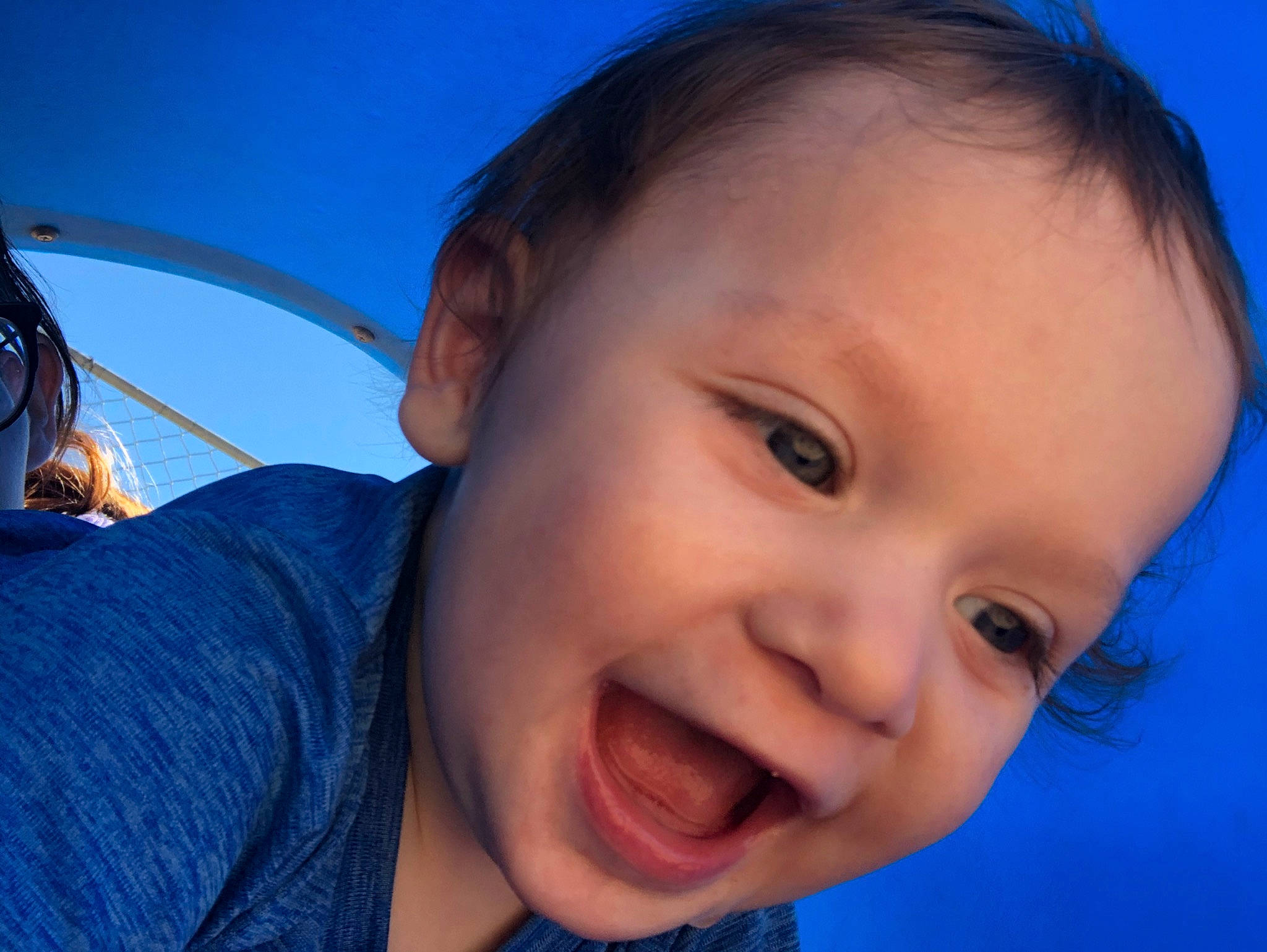 Leonides is registered to the contest to win money with this photo: baby, beauty, blue, cheek, child, chin, ear, eye, eyebrow, face, facial_expression, forehead, head, lip, mouth, nose, person, skin, sky, smile