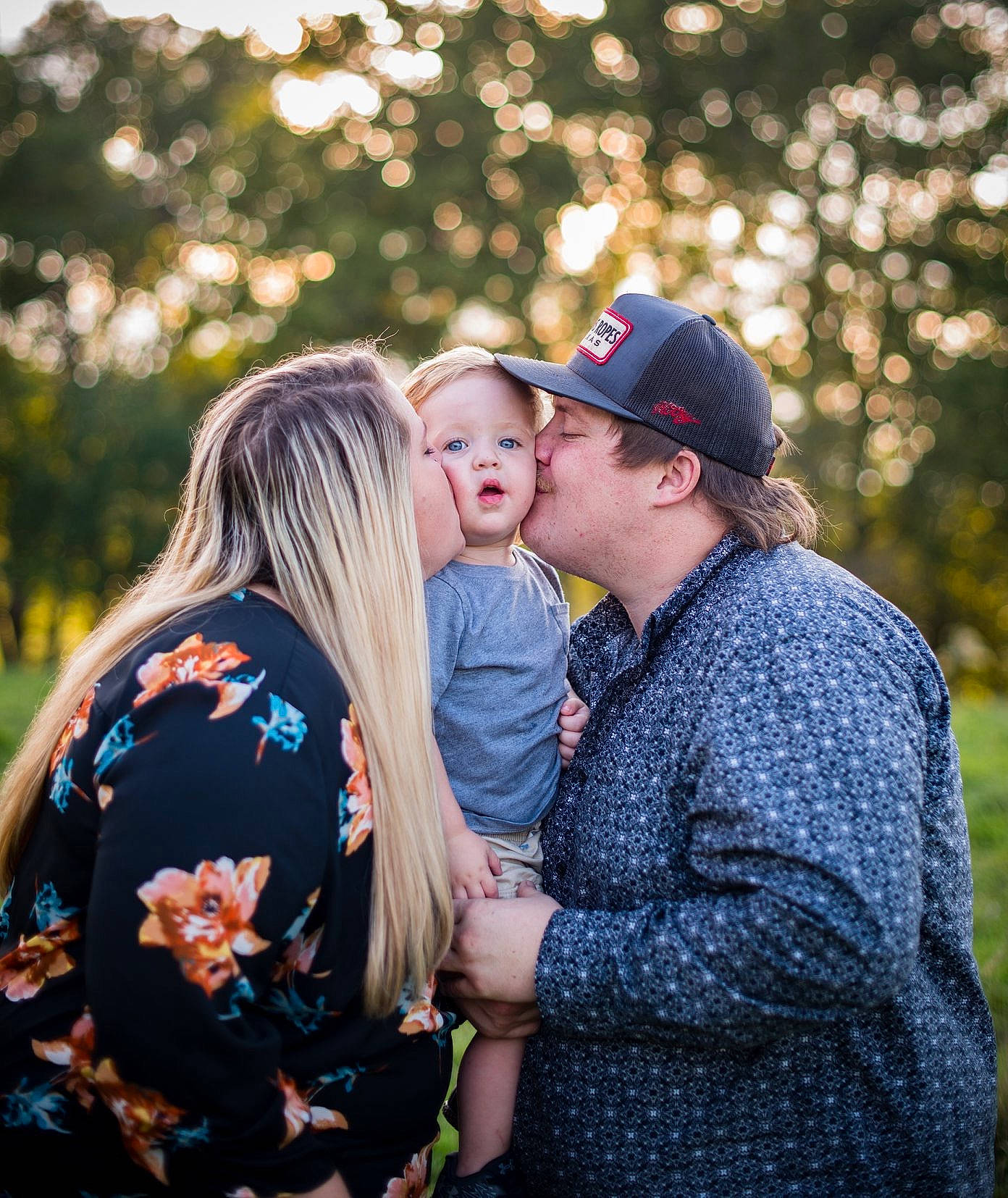 Hagen is registered to the contest to win money with this photo: ceremony, event, family, gesture, grass, happy, headwear, interaction, leaf, love, people, people_in_nature, person, photograph, photography, plant, portrait_photography, romance, spring, sunlight