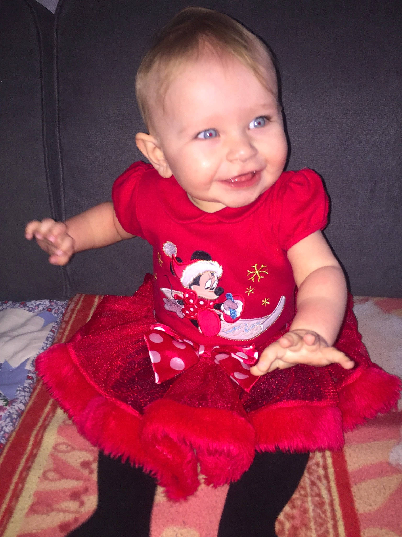 ëlyna participe au concours pour gagner de l'argent avec cette photo : arm, baby, baby_toddler_clothing, cheek, child, dress, happy, human_body, iris, joy, lip, neck, organ, person, pink, purple, skin, sleeve, smile, standing