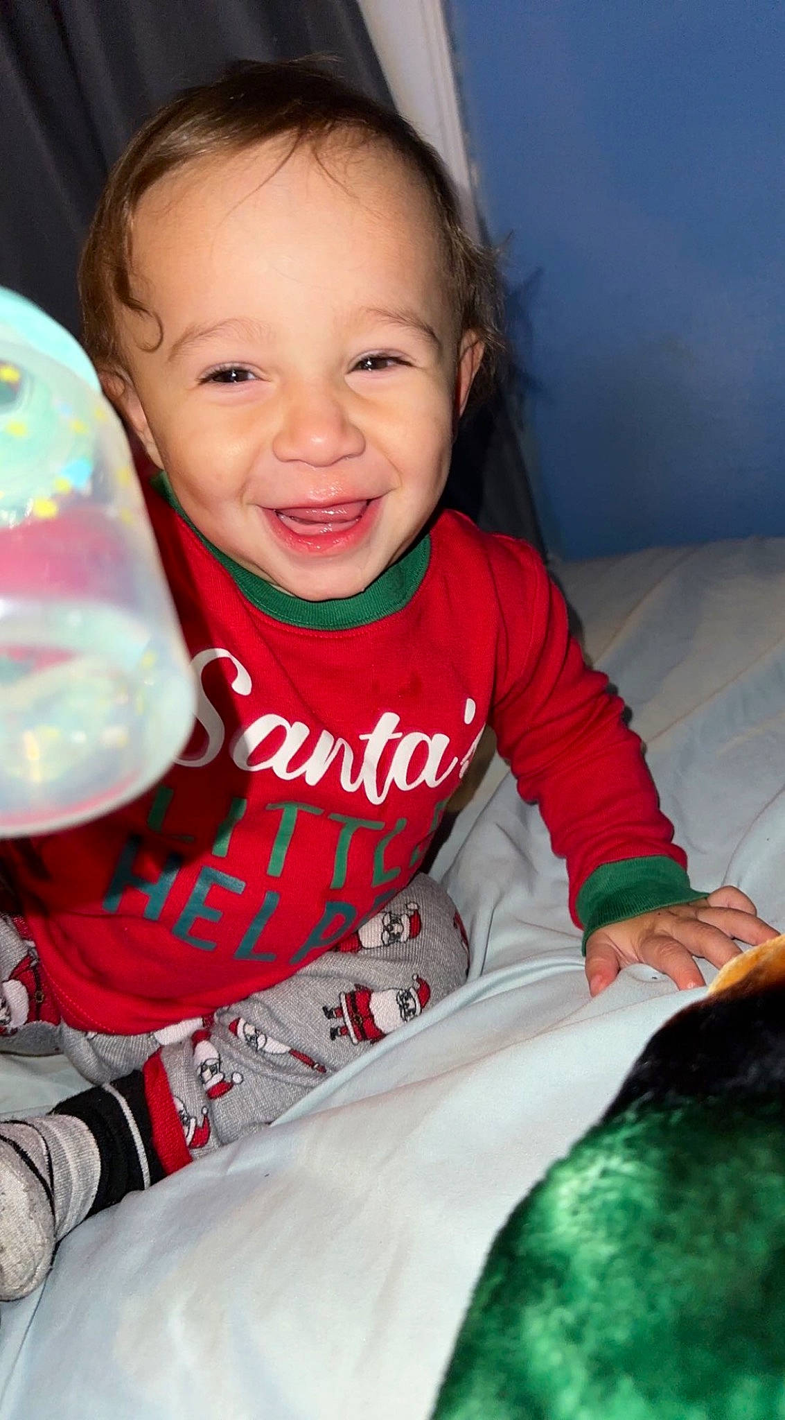 Aziel is registered to the contest to win money with this photo: baby_toddler_clothing, beauty, cheek, cool, eye, facial_expression, fun, hairstyle, happy, head, human, joy, leisure, mouth, organ, person, pink, skin, sleeve, smile