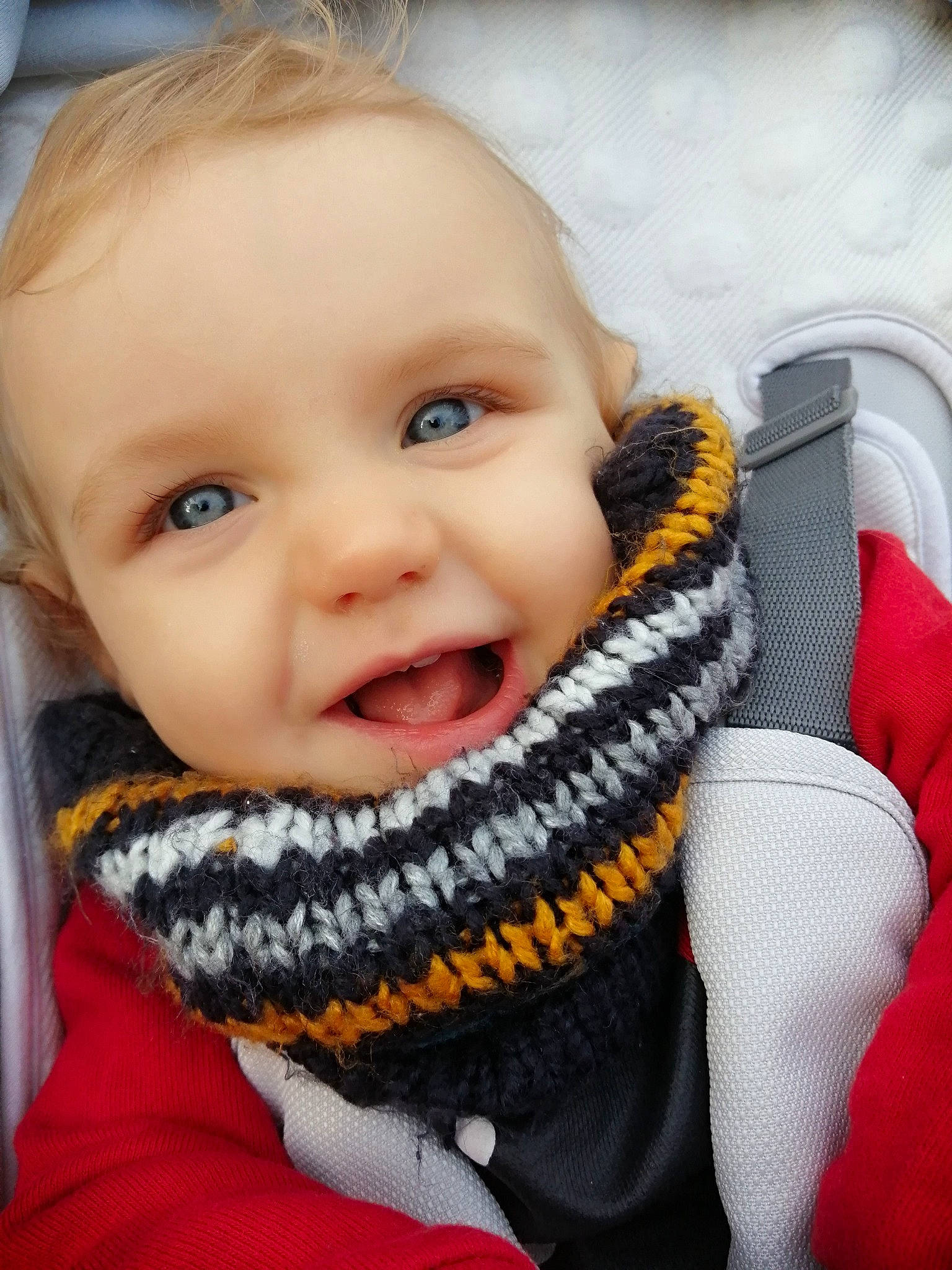 Juliann participe au concours pour gagner de l'argent avec cette photo : baby, baby_carriage, cheek, child, chin, cool, crochet, eye, face, head, knitting, lip, mouth, neck, nose, person, scarf, smile, textile, toddler