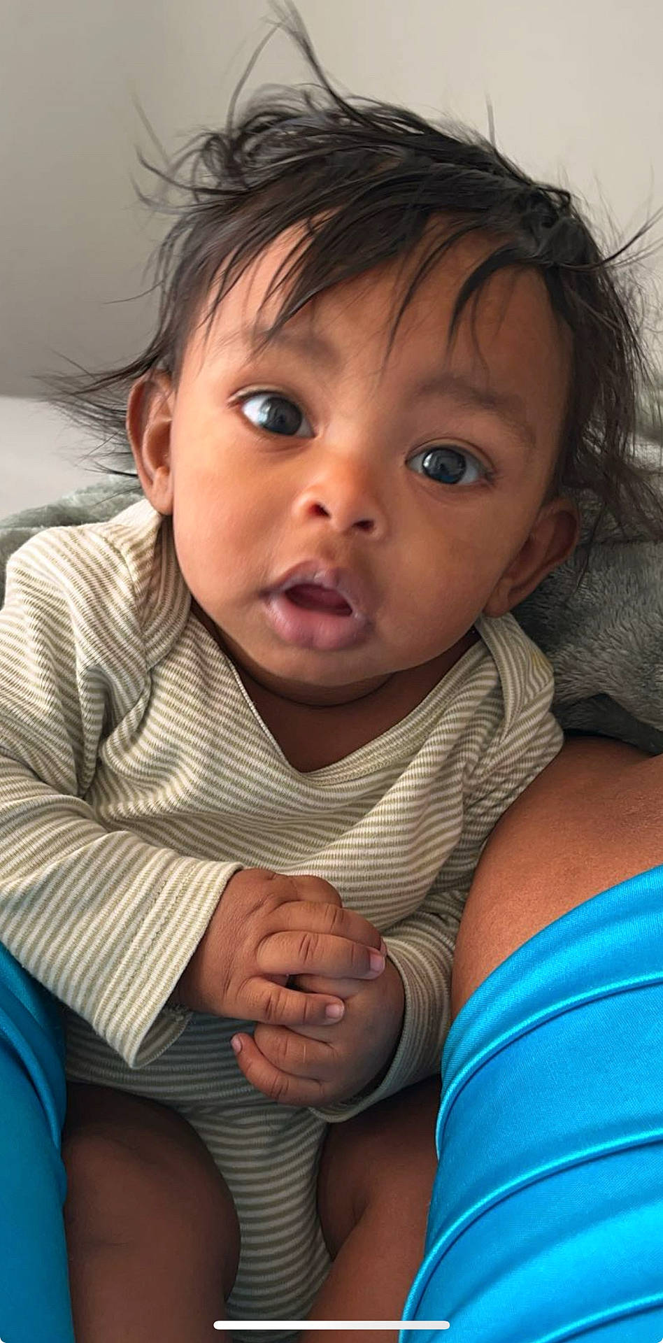 Nabil is registered to the contest to win money with this photo: baby, blackhair, bodypart, clothing, couch, face, finger, furniture, hair, hand, happy, head, mouth, newborn, person, photography, portrait, selfie, smile, t_shirt