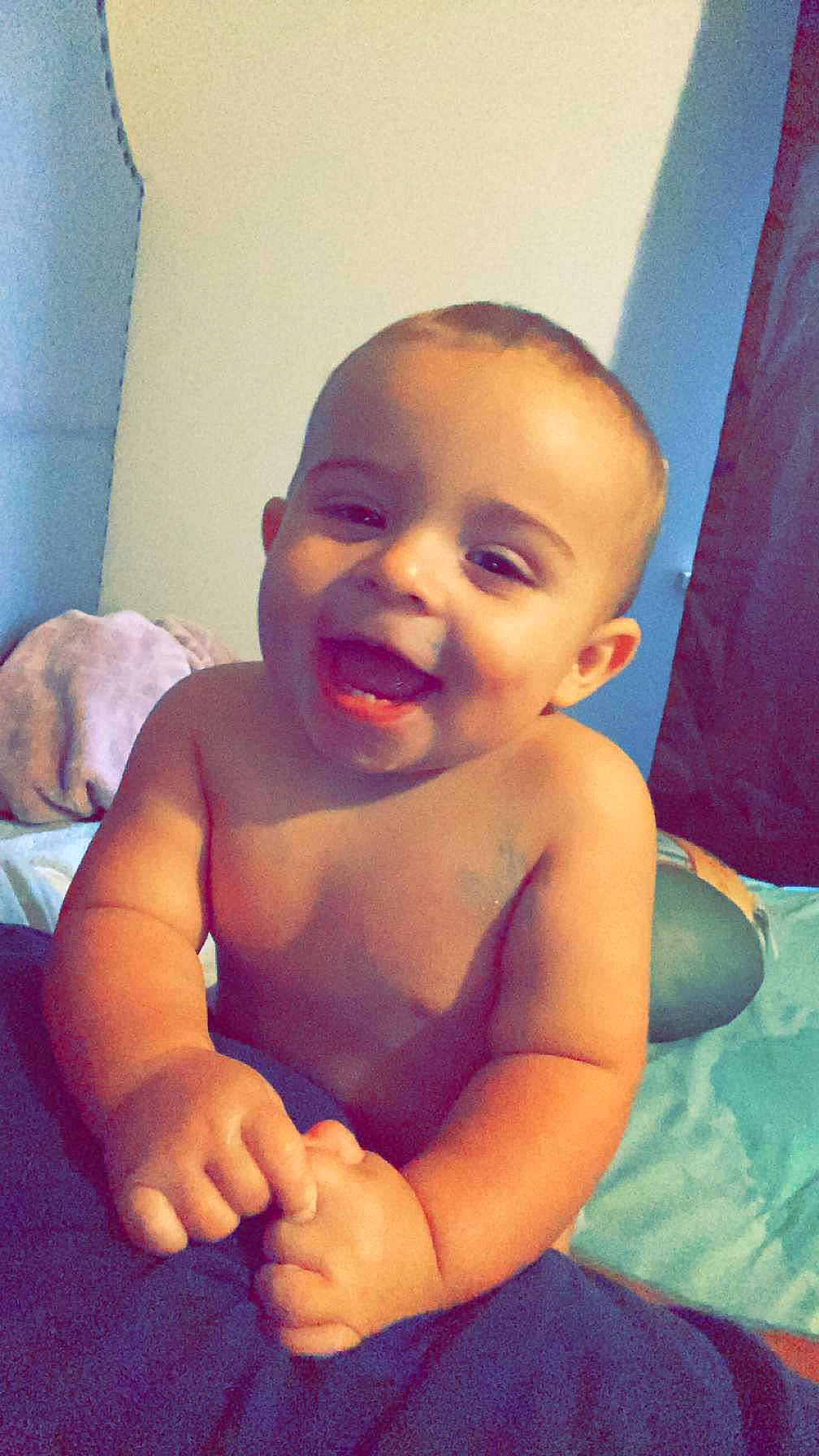 Bentley is registered to the contest to win money with this photo: cheek, eye, eyebrow, face, facial_expression, hairstyle, hand, happy, head, iris, jaw, joint, lip, mouth, muscle, neck, nose, person, skin, smile