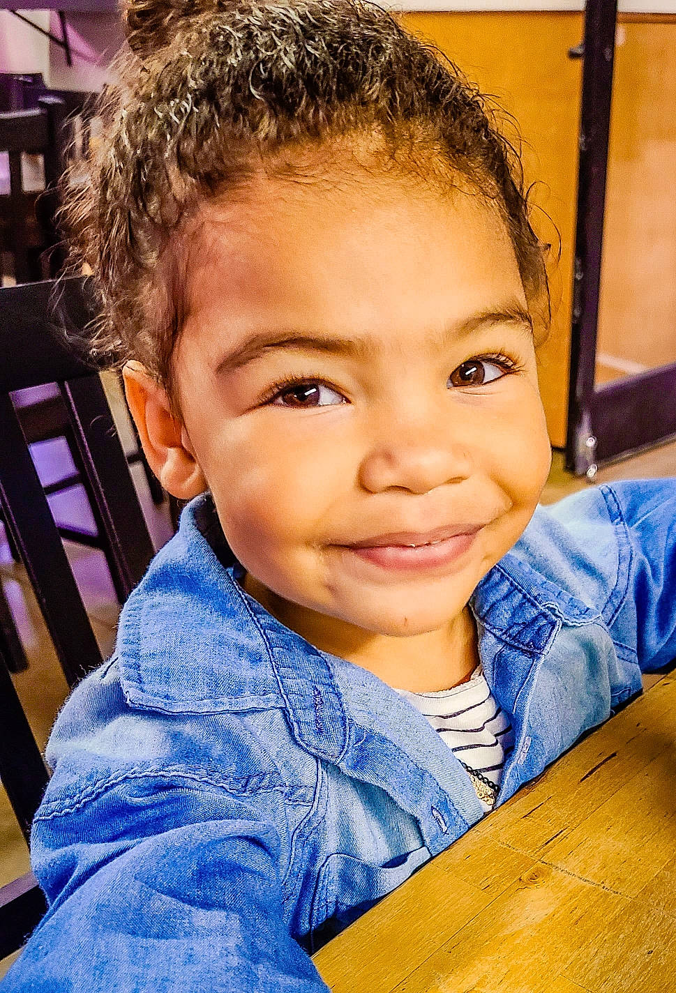 Amayah is registered to the contest to win money with this photo: chair, cheek, child, chin, cool, electric_blue, eyebrow, face, flash_photography, forehead, fun, hair, hairstyle, happy, iris, joy, leisure, nose, person, smile