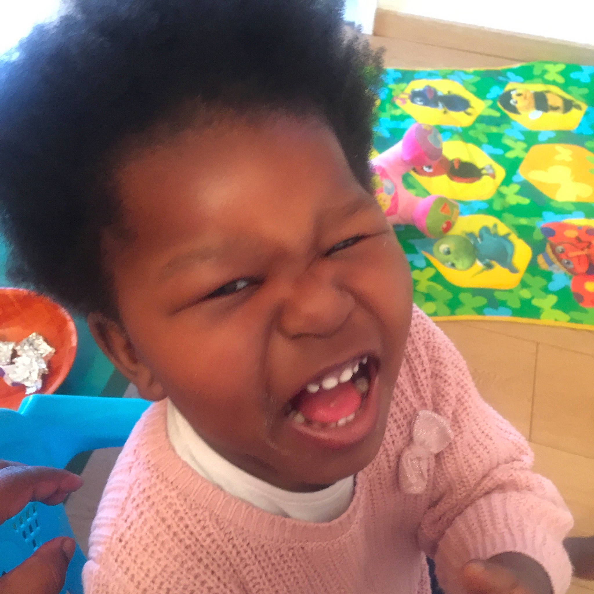 Hermita-maria a rejoint le concours — aidez-le/la à gagner de superbes lots ! cheek, child, chin, day, emotion, eye, eyebrow, face, facial_expression, forehead, hair, hairstyle, head, infant, joy, mouth, nose, person, skin, smile