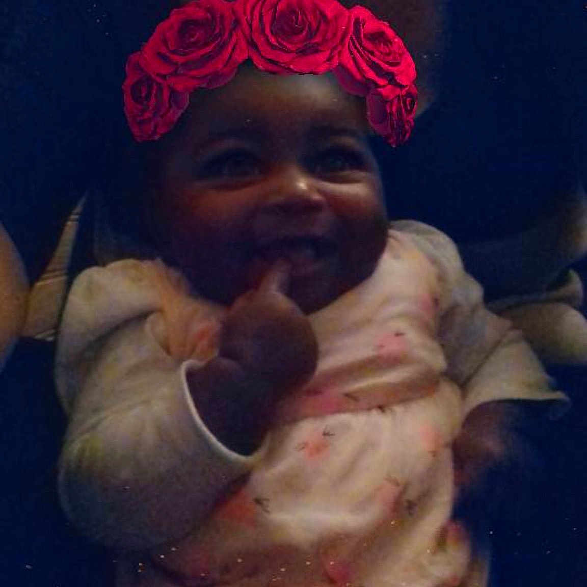 Khadidiatou participe au concours pour gagner de l'argent avec cette photo : child, fun, girl, headwear, human, infant, person, smile, space, toddler