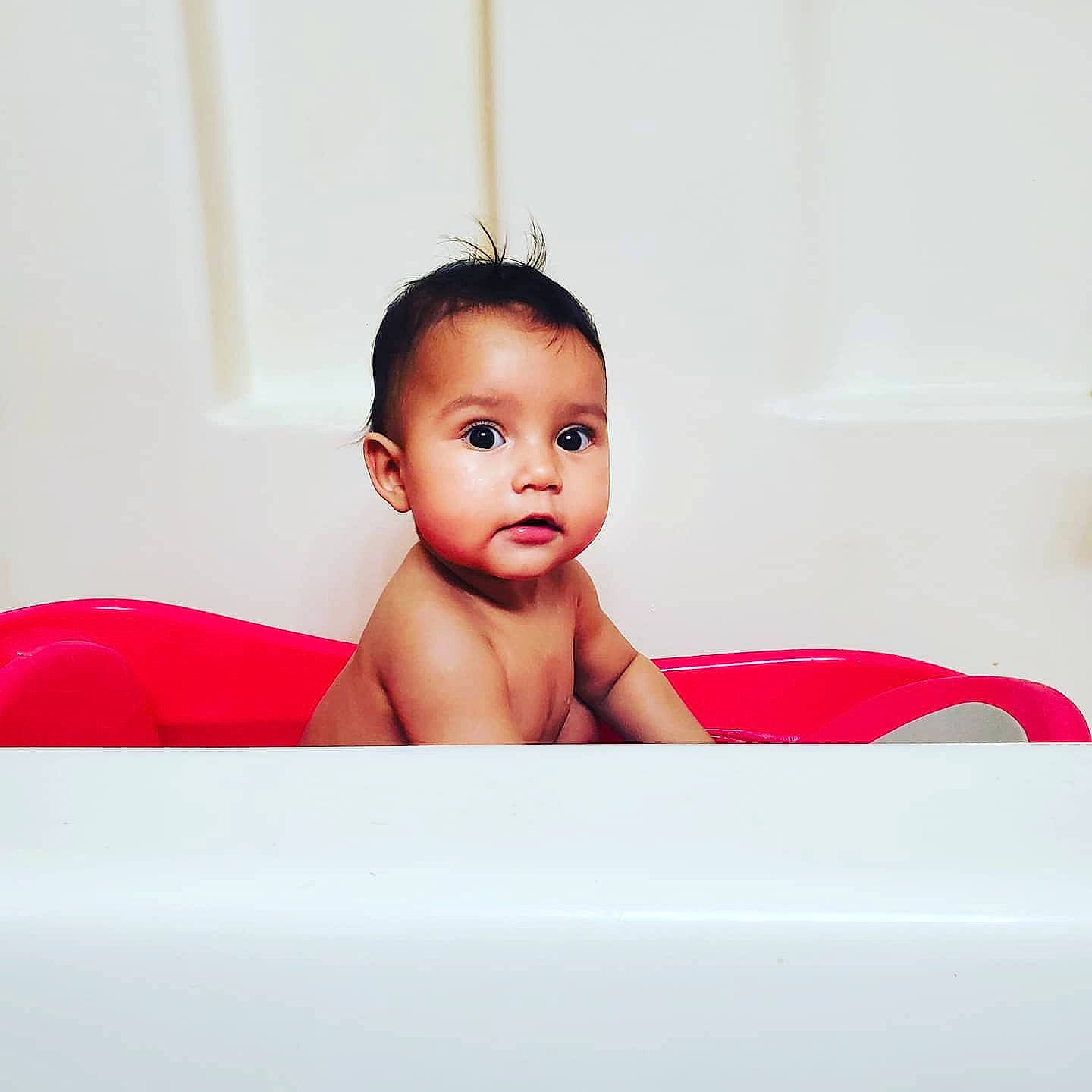 Naya is registered to the contest to win money with this photo: baby, baby_bathing, baby_toddler_clothing, bathing, bathtub, cheek, child, comfort, eye, eyelash, flash_photography, flesh, foot, happy, leisure, person, portrait_photography, rectangle, sitting, thumb
