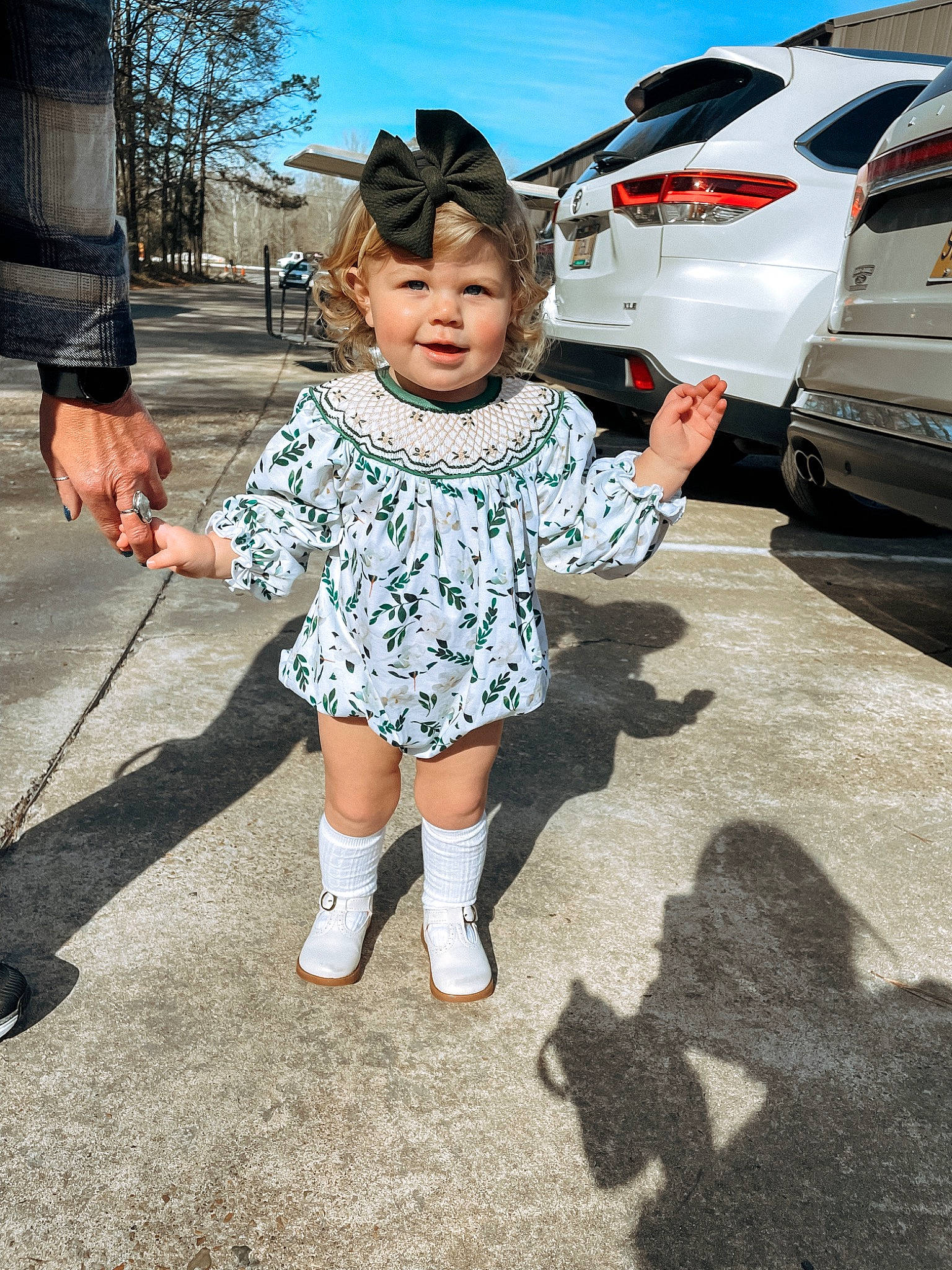 Breckyn is registered to the contest to win money with this photo: automotive_design, automotive_exterior, automotive_lighting, automotive_tire, bumper, car, child, foot, fun, gesture, grass, hand, happy, hood, human_leg, motor_vehicle, person, personal_luxury_car, toddler, trunk