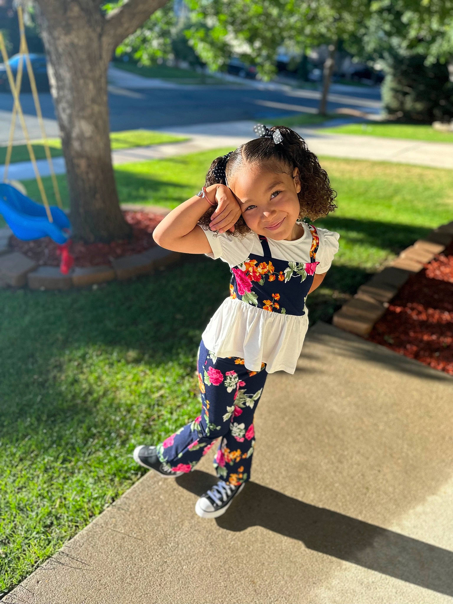 Aaliyah is registered to the contest to win money with this photo: baby, baby_toddler_clothing, child, dress, fun, garden, grass, happy, human_leg, joy, leisure, magenta, people_in_nature, person, pink, plant, recreation, sitting, sleeve, toddler
