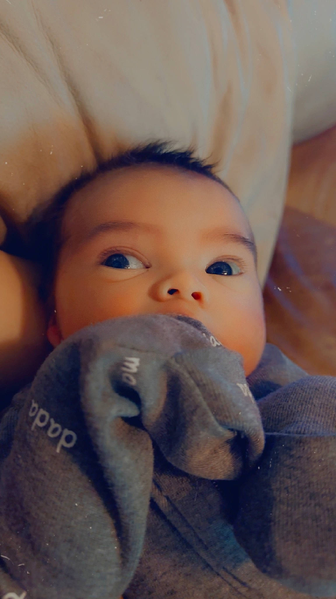 Bjorn is registered to the contest to win money with this photo: cheek, comfort, eye, eyebrow, eyelash, finger, forehead, gesture, happy, head, human_body, iris, lip, mouth, nail, nose, person, skin, smile, thumb