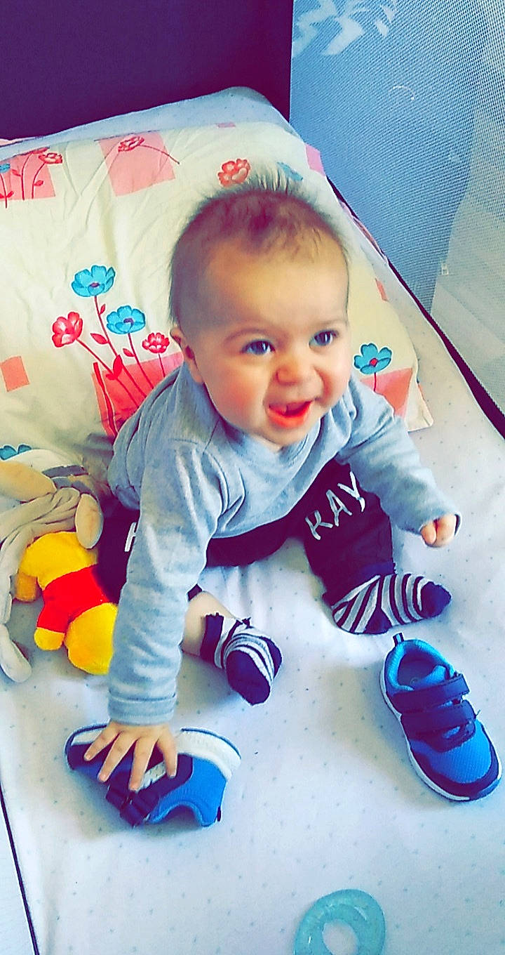 Alexandre a rejoint le concours — aidez-le/la à gagner de superbes lots ! baby, baby_products, baby_toddler_clothing, baby_toys, child, cool, person, play, product, smile, toddler