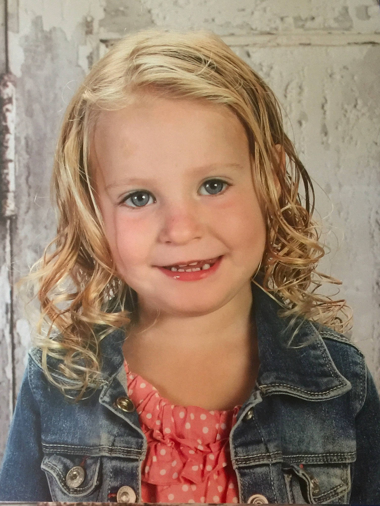 Bryndle joined the competition — help win amazing prizes! blond, brown_hair, child, child_model, chin, face, hair, hairstyle, iris, joy, lip, long_hair, person, photography, portrait, portrait_photography, smile, toddler
