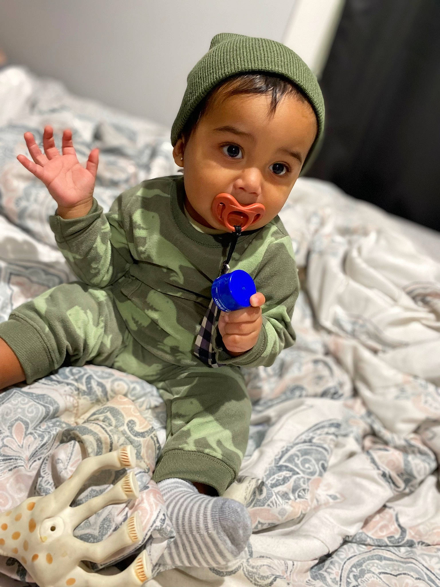 Angelo joined the competition — help win amazing prizes! army, camouflage, cap, eye, finger, gesture, hand, head, headgear, jacket, marines, military_camouflage, military_person, military_uniform, non_commissioned_officer, person, sleeve, smile, soldier, surprise