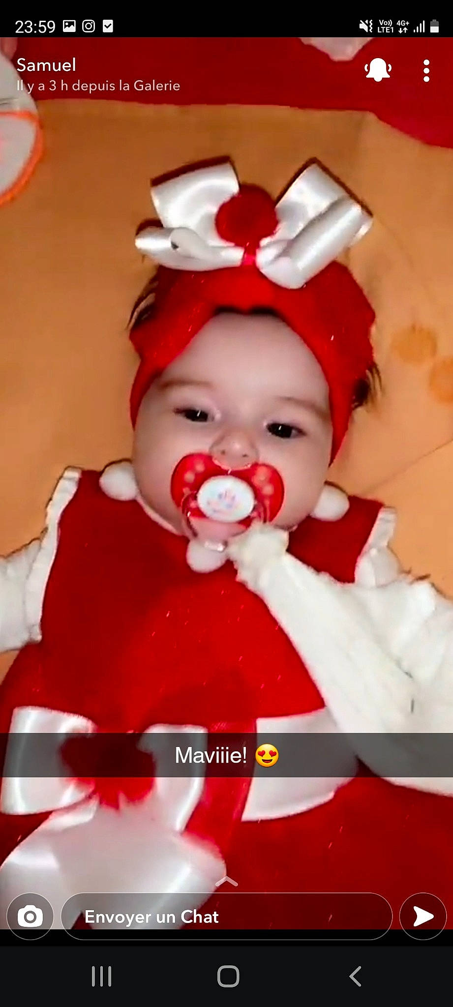 Hossana a rejoint le concours — aidez-le/la à gagner de superbes lots ! baby, baby_toddler_clothing, carmine, cheek, child, christmas, christmas_eve, costume_hat, event, eye, fictional_character, fun, happy, head, headwear, holiday, human_body, person, red, santa_claus