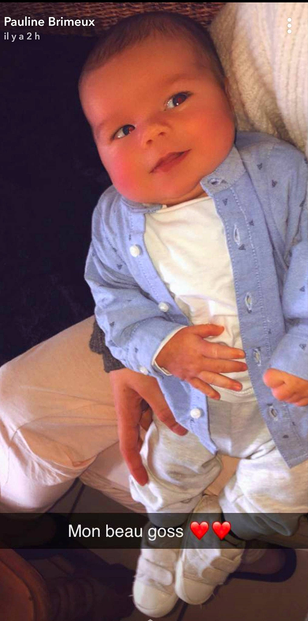 Naël a rejoint le concours — aidez-le/la à gagner de superbes lots ! baby, baby_toddler_clothing, cheek, child, chin, comfort, dress_shirt, finger, gesture, hand, happy, iris, lip, mouth, nose, person, skin, sleeve, smile, textile