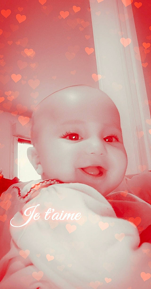 Jennyfer a rejoint le concours — aidez-le/la à gagner de superbes lots ! baby, cheek, child, head, lip, nose, person, pink, red, room, skin, smile, toddler