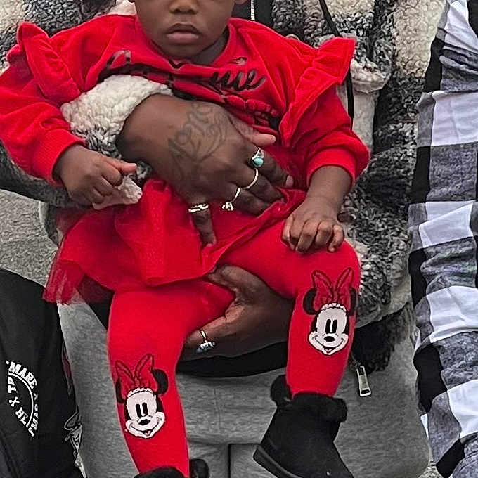 Damonii is registered to the contest to win money with this photo: baby, ball, baseballcap, cap, clothing, coat, costume, face, footwear, hat, head, jacket, knitwear, pants, people, person, photography, portrait, shoe, sweater