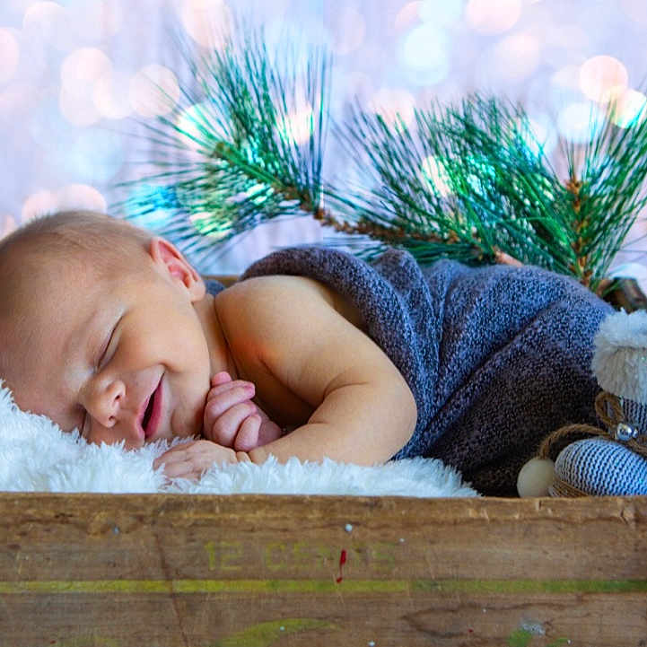Gibson is registered to the contest to win money with this photo: baby, baby_sleeping, child, grass, happy, nap, photograph, photography, portrait_photography, skin, sleep, smile, toddler, tree