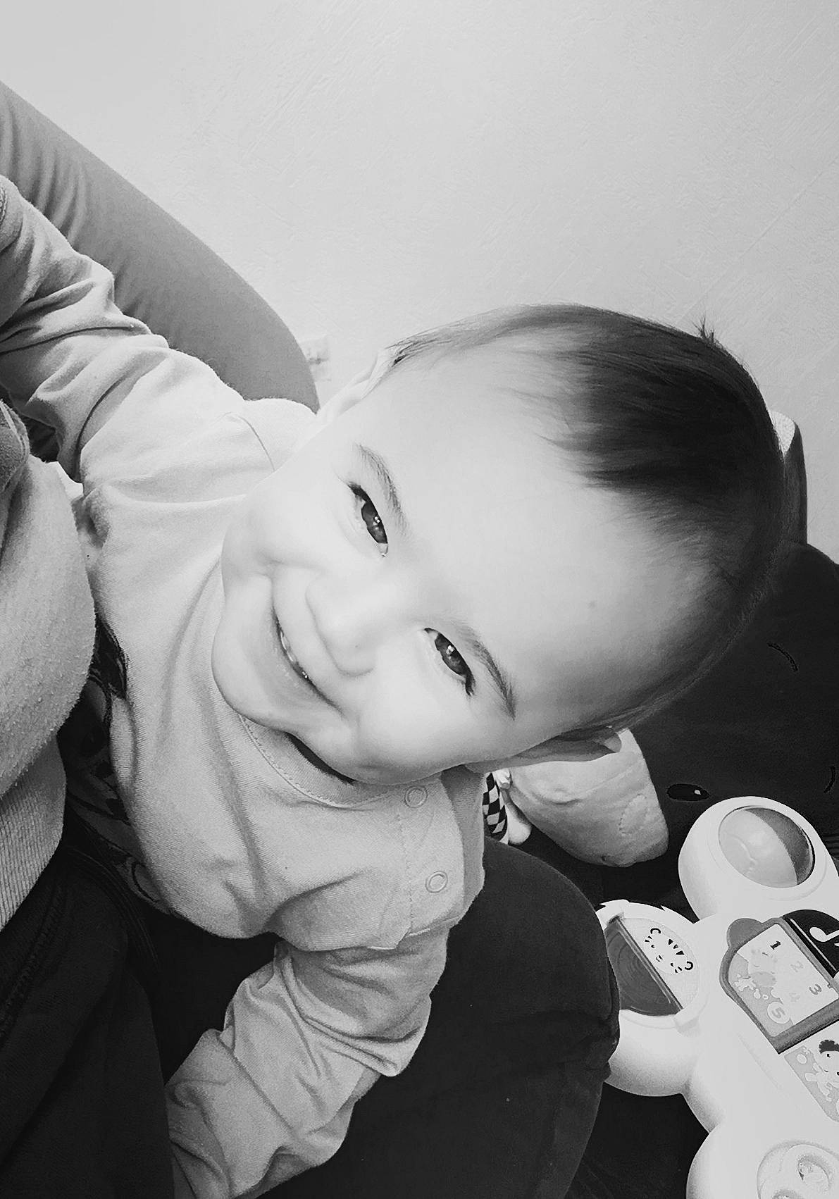 Loràn a rejoint le concours — aidez-le/la à gagner de superbes lots ! baby, black, black_and_white, cheek, child, ear, eye, face, joy, lip, monochrome, monochrome_photography, mouth, nose, people, person, photograph, photography, skin, snapshot