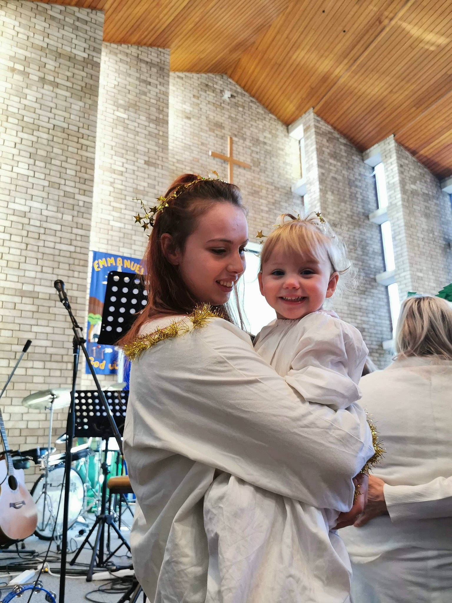 Esmay is registered to the contest to win money with this photo: child, event, joy, person, vacation