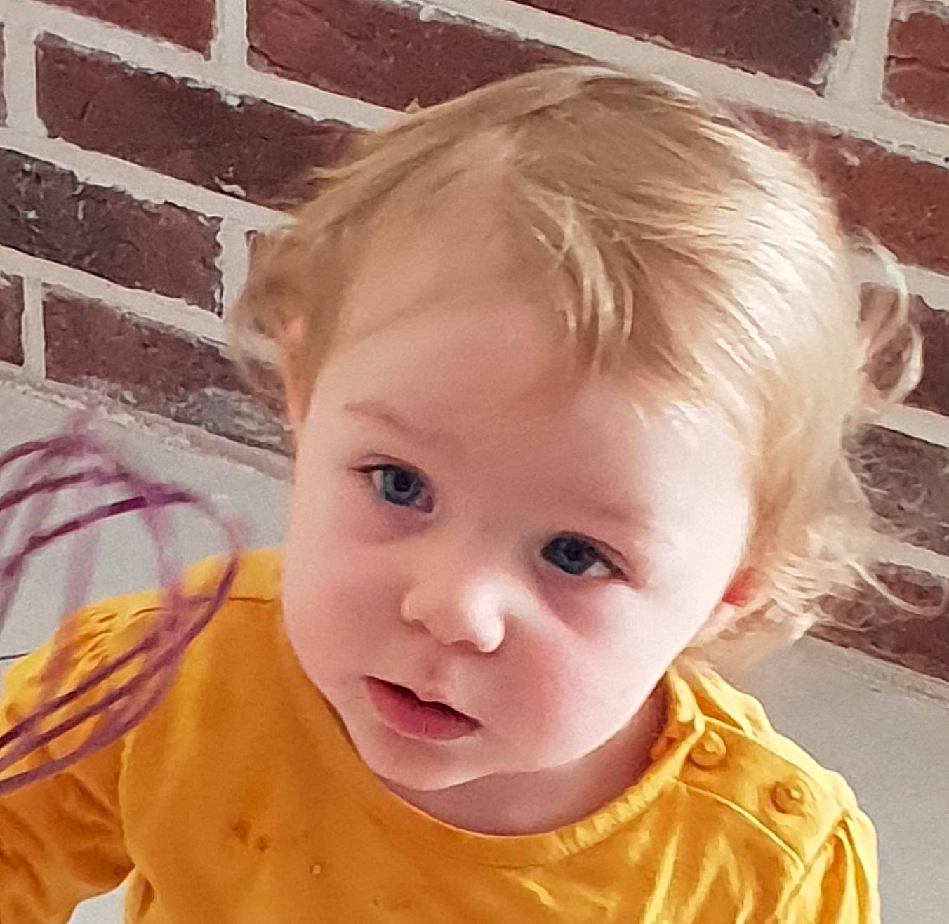 Raphaëlle participe au concours pour gagner de l'argent avec cette photo : blond, cheek, child, child_model, ear, eye, face, forehead, girl, hair, hair_coloring, hairstyle, head, human_hair_color, infant, iris, nose, person, toddler